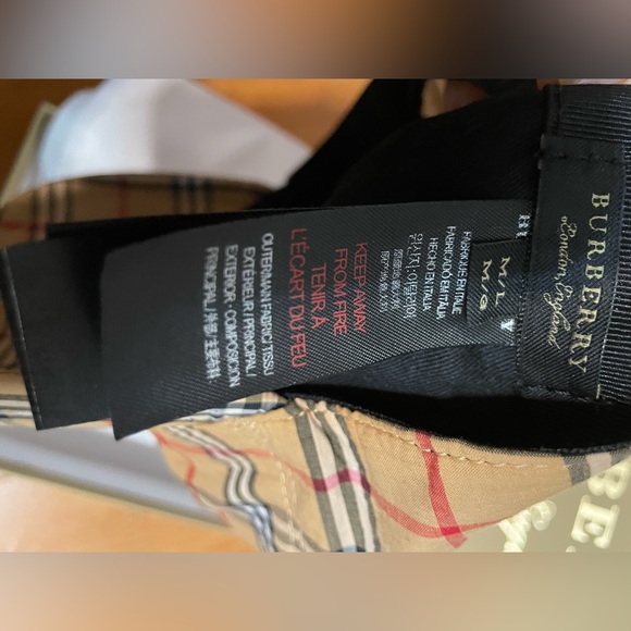 Burberry hat size medium large Unisex - Picture 5 of 9